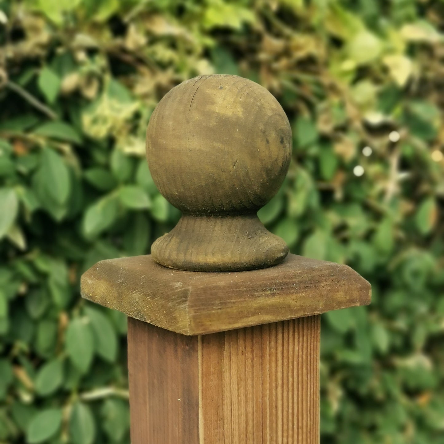 Caps & Finials - Small Ball & Plinth for 70x70 posts