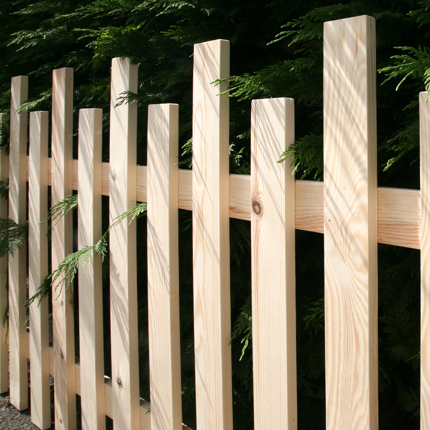 Natural  High-Low Panel with Flat Tops.