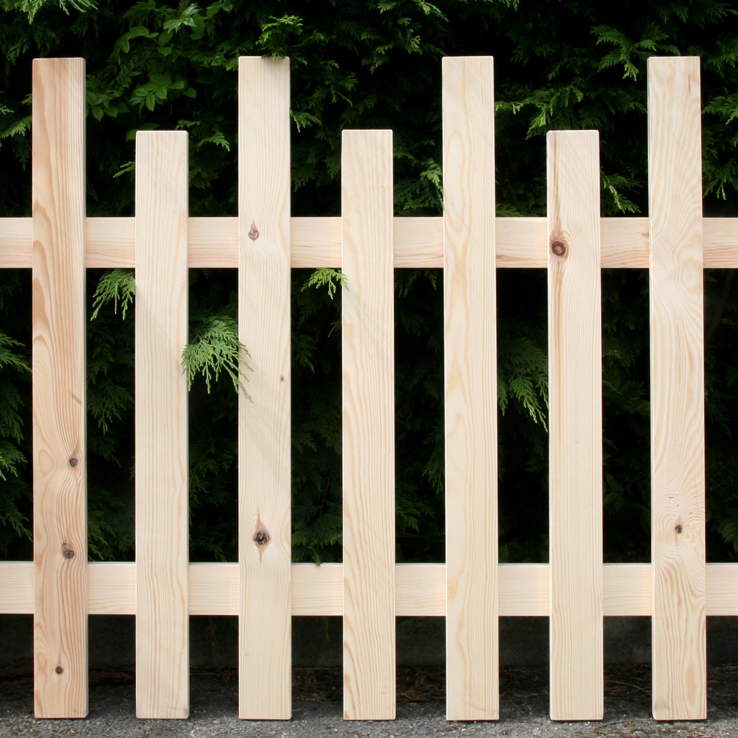 Natural  High-Low Panel with Flat Tops.