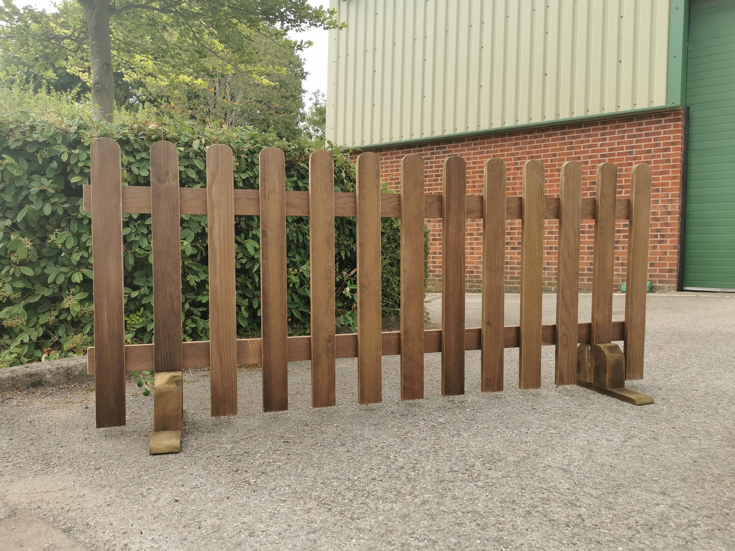 Free-standing 2m Panel & Feet
