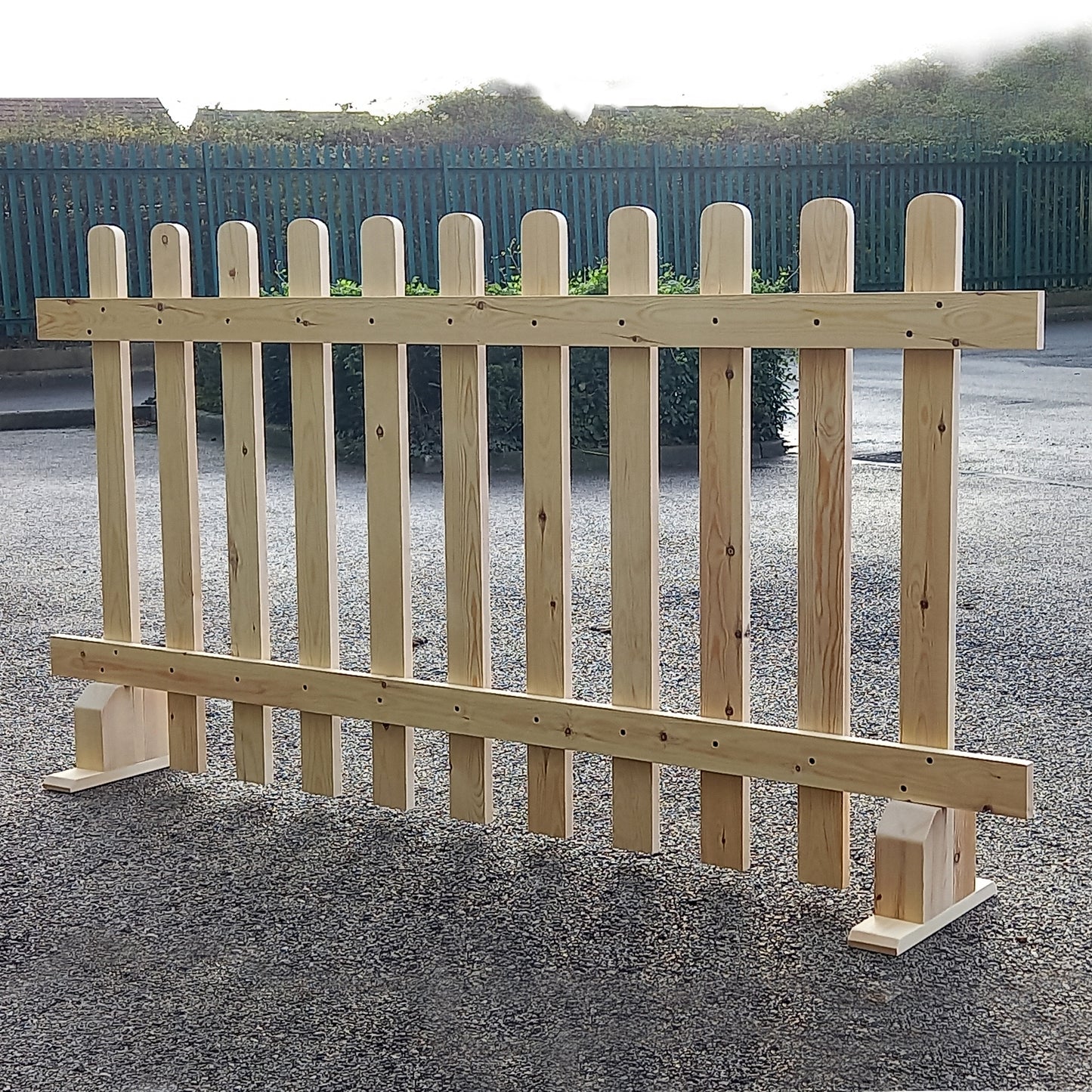 Freestanding Event Picket Fencing - Available in White, Natural & Coloured finishes