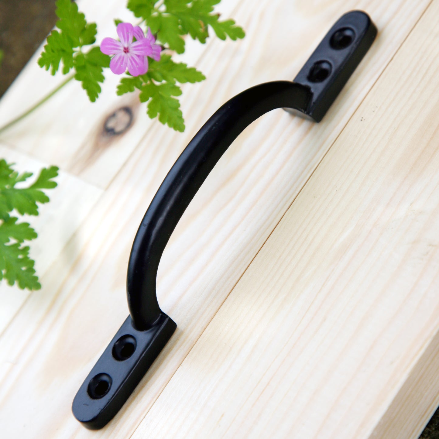 Black Handle