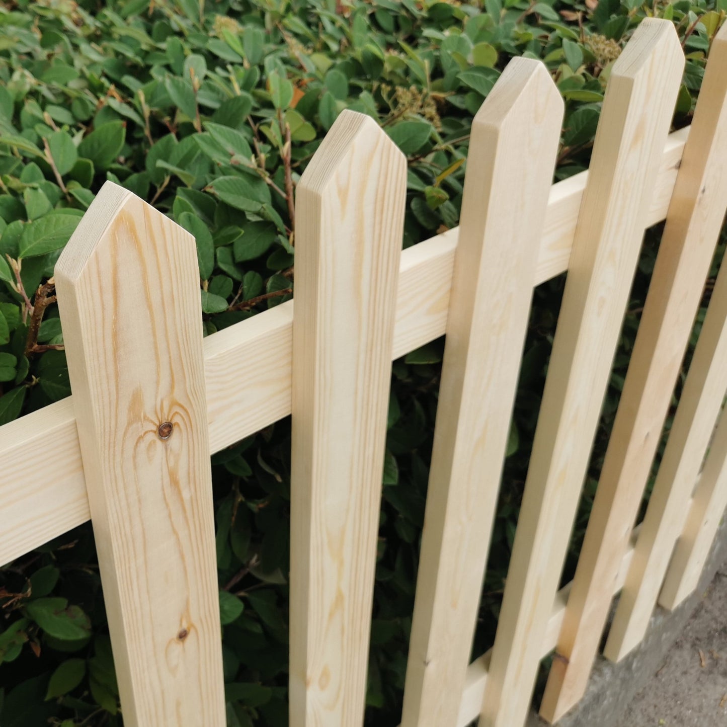 Freestanding Event Picket Fencing - Available in White, Natural & Coloured finishes
