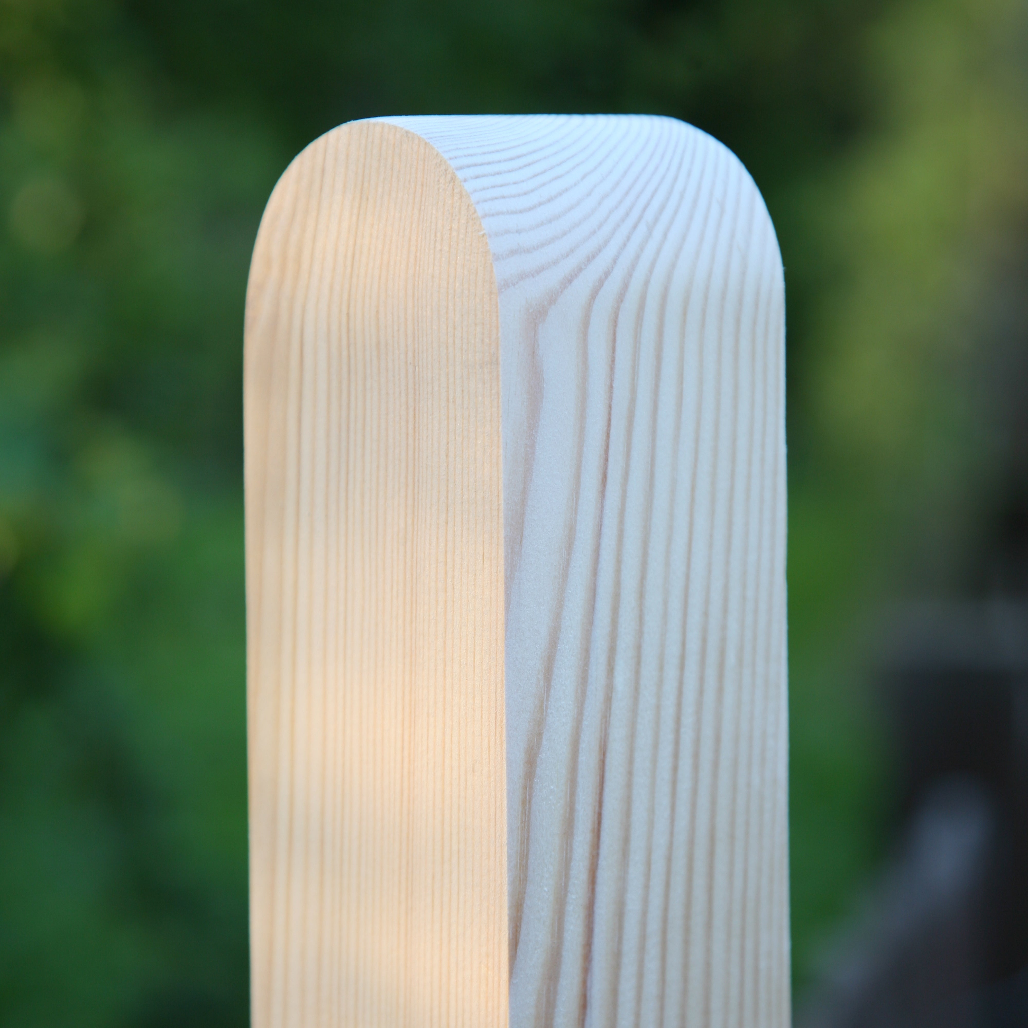 Full Rounded Pointed Posts Fence Fence Post 70 x 70mm Round Top – The Picket Fence Company